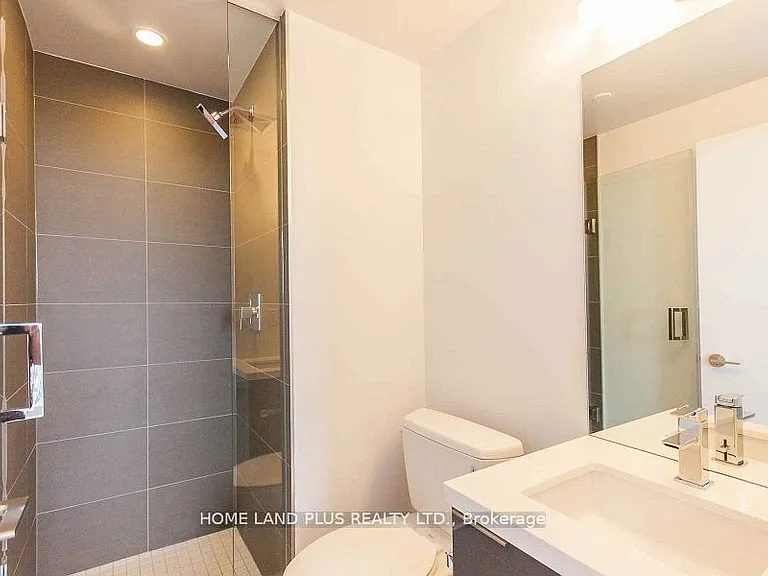 8 Eglinton Ave E #5111 — Photo 11