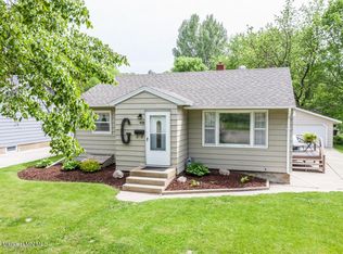 408 E Everett Ave, Fergus Falls, MN 56537
