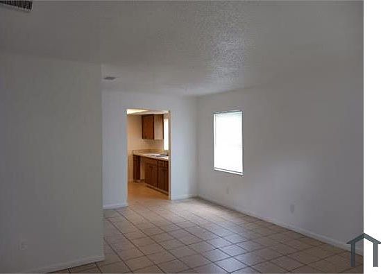 4th image of 11612 Valencia Dr APT B