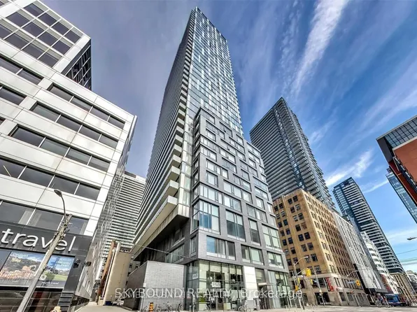 101 Peter St, Toronto, ON