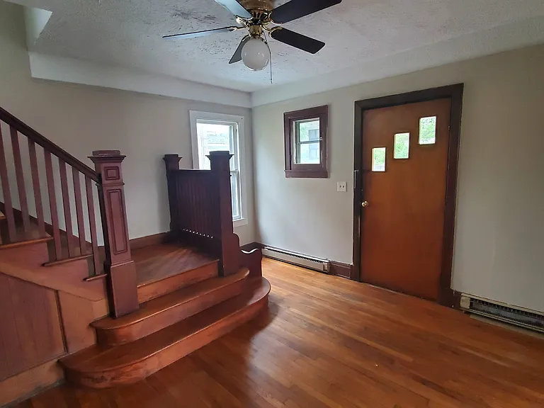 1905 Bluefield Ave — Photo 7