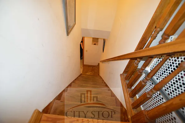Rented by City Stop Realty | media 24