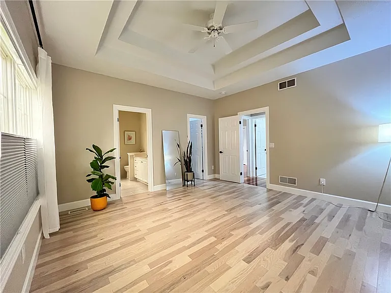 136 New Tudor Rd — Photo 23