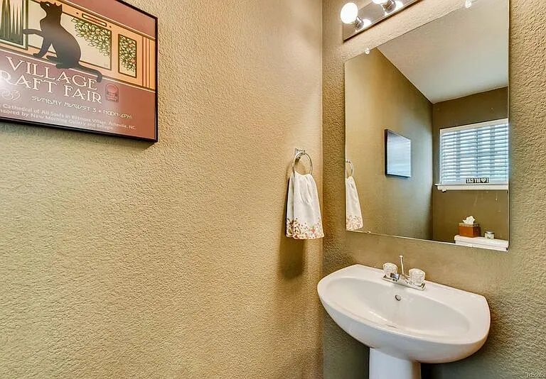 5971 S Waco St — Photo 18