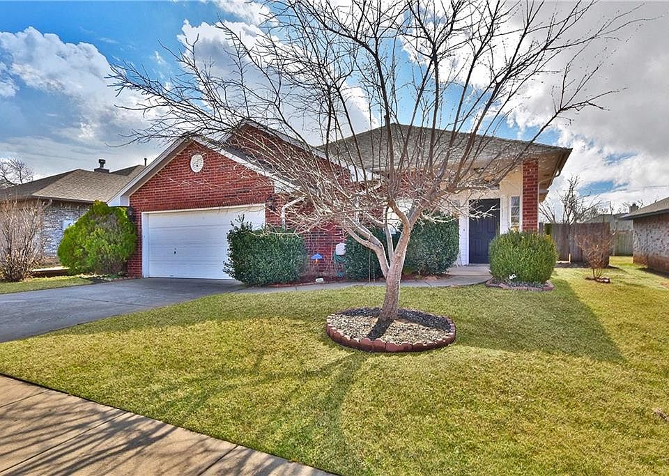 1st image of 2000 Fair Meadow Dr