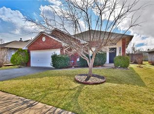 2000 Fair Meadow Dr, Edmond, OK 73003