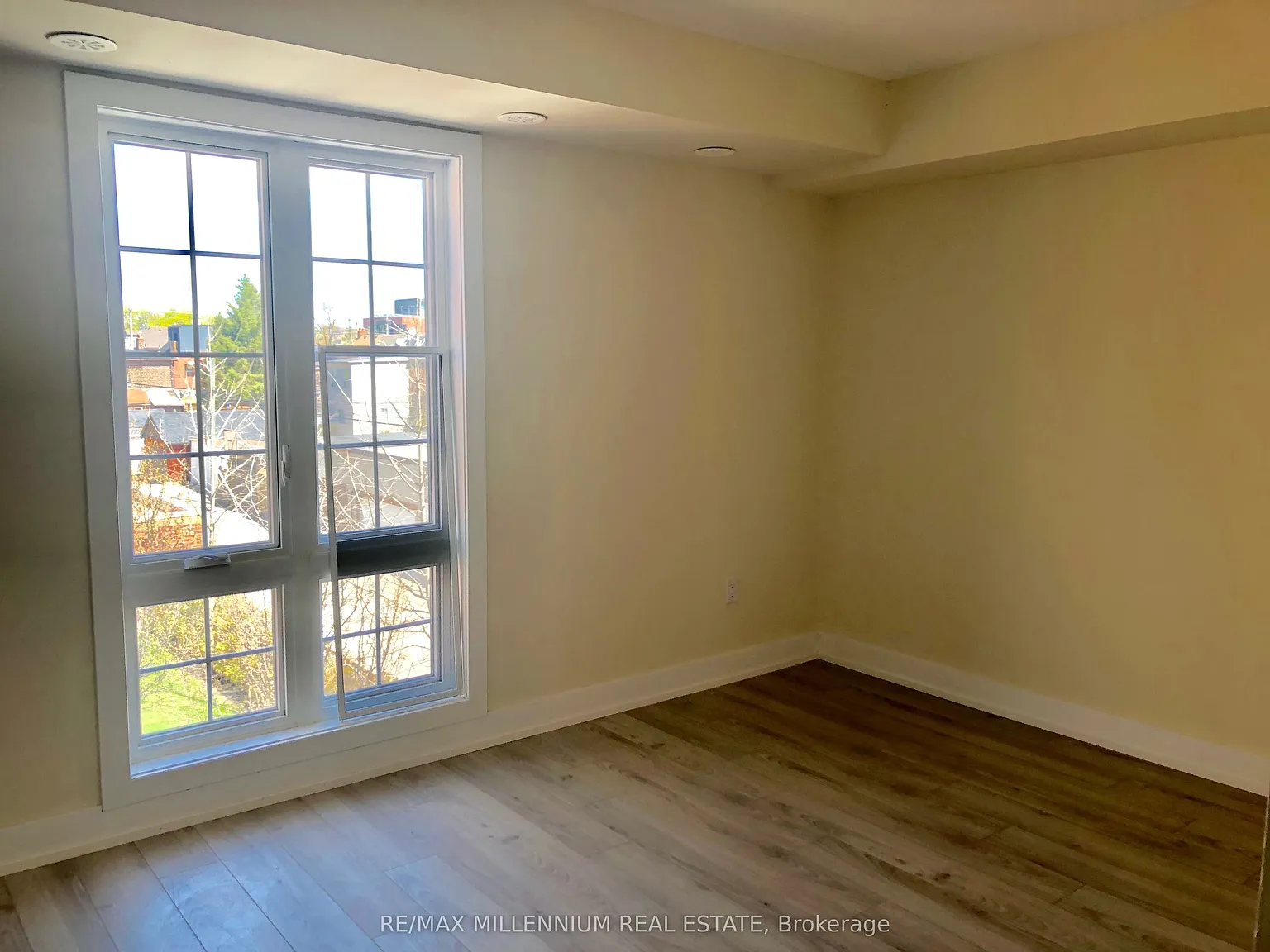 4 bed, $4,200 — Photo 4