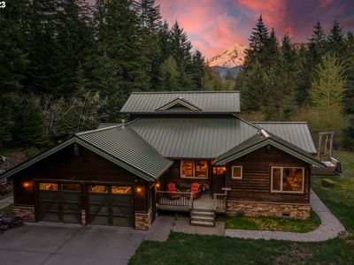 20715 E Glacier View Rd, Rhododendron, OR, 97049