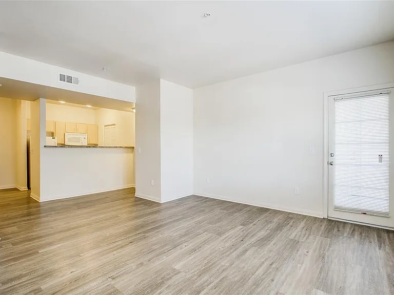 Sierra Oaks — Photo 39