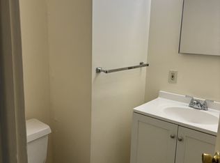 333 S Webster Ave #4, Green Bay, WI 54301