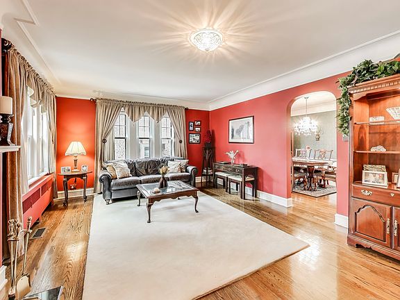 4th image of 5808 N Odell Ave