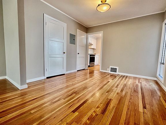 3rd image of 1398 17th Ave