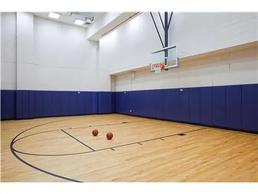 Rented by Douglas Elliman | media 37