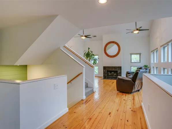 3801 San Jacinto St APT E, Dallas, TX 75204