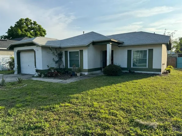 6827 Palomino Dr, Lakeland, FL 33811