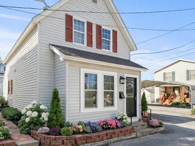6 Cottage Pl, Lowell, MA, 01852