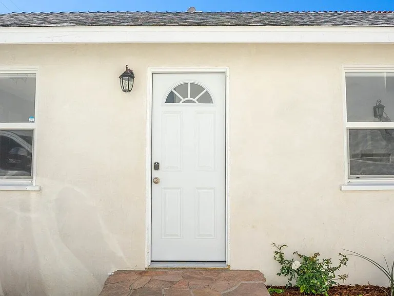 123 Avenida Serra #A — Photo 11
