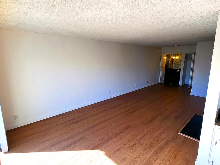 1246 Brockton Ave #5 — Photo 11