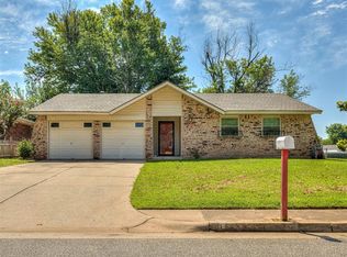 644 Holly Hill Rd, Edmond, OK 73003