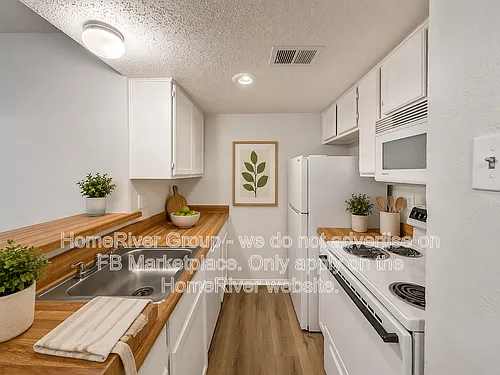 9520 Royal Ln Photo 1