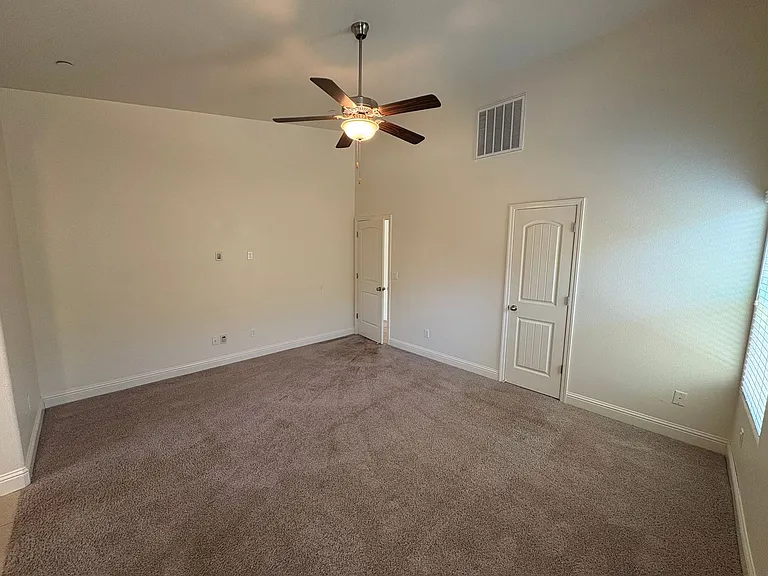3227 Ferro Ct — Photo 21