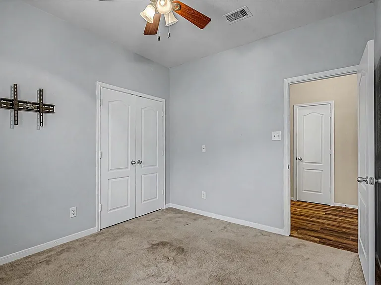 630 W Newport Bnd — Photo 26