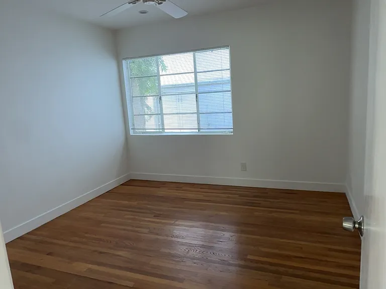 1125 Elm Ave #1 — Photo 9