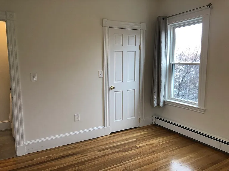 4 Hardwick St #3 — Photo 9