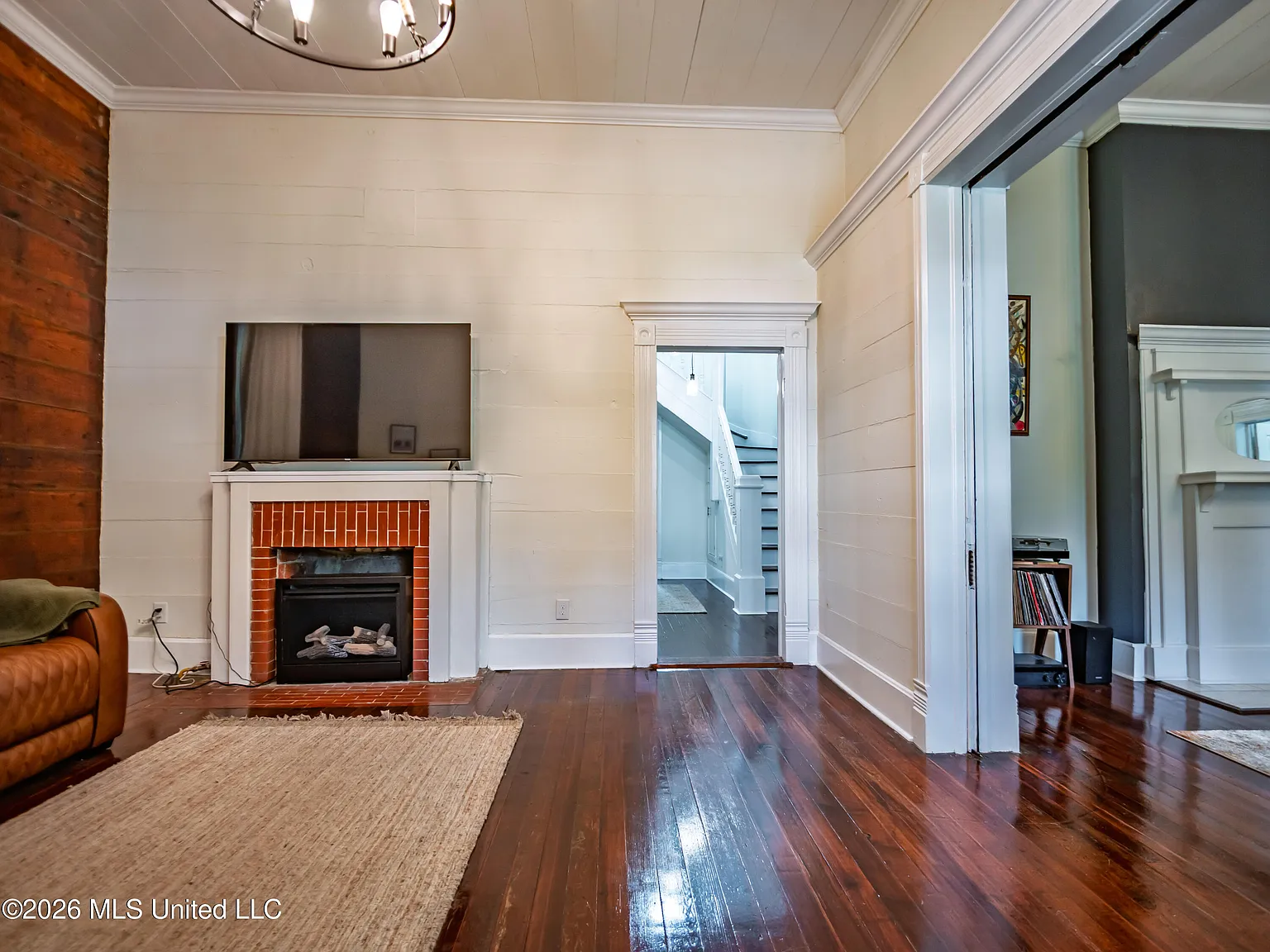 4 bed, 2.5 bath, 3356 sqft, $3,000 — Photo 4