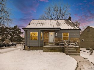 18760 Martin Rd, Roseville, MI 48066