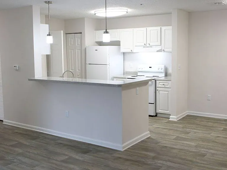 Bristol Creek Apartment Homes — Photo 13