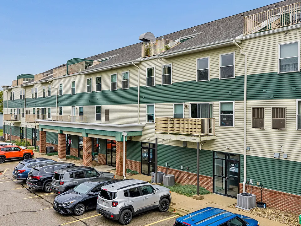 McComb Place Apartments