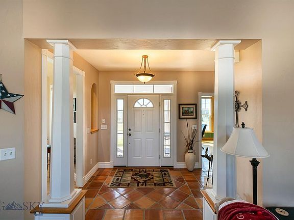 4th image of 89 Pheasant Ln