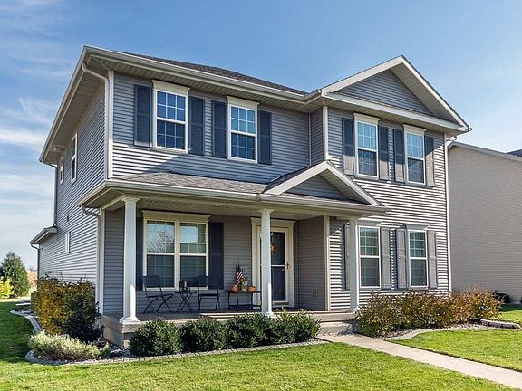 2nd image of 647 Willow Brook Trl