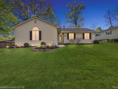 2015 Hazel Ave, Wixom, MI, 48393