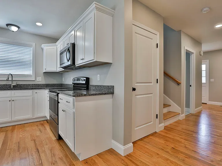 7 Horizon Dr #B — Photo 13