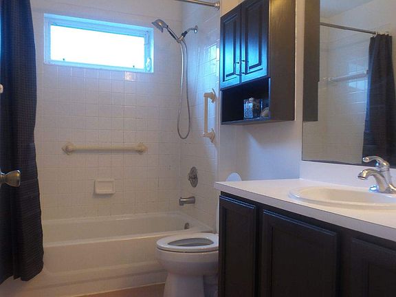 3rd image of 4211 Crozet Ct
