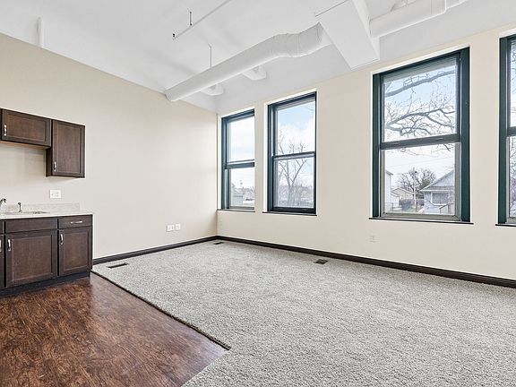 4th image of 605 G Ave NW #103