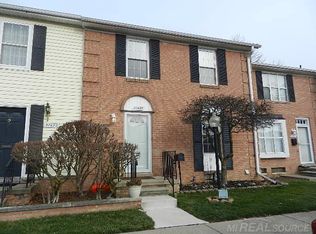 37495 Charter Oaks Blvd UNIT 268/BLDG 40, Clinton Township, MI 48036