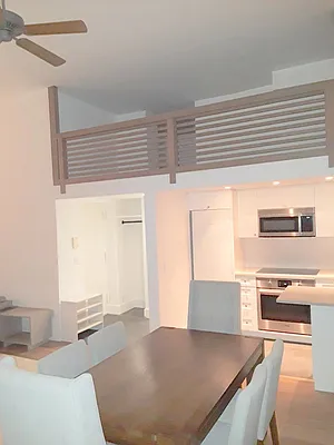 Sold by Manhattan Boutique Real Estate | media 11