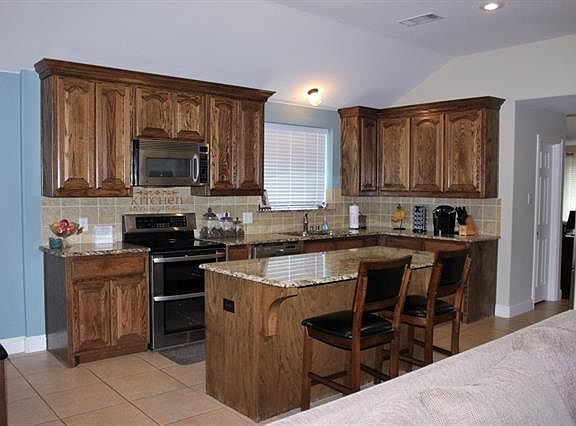 5th image of 107 Mohave Dr E