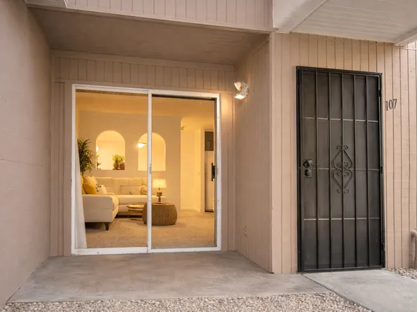 2825 N Los Felices Rd, Palm Springs, CA