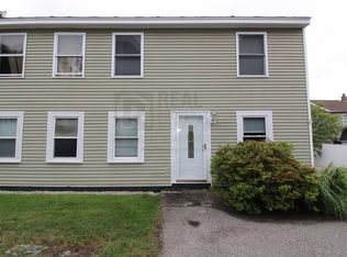 4 Bicknell St, Kittery, ME 03904