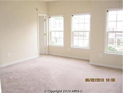 4th image of 10213 Broadsword Dr