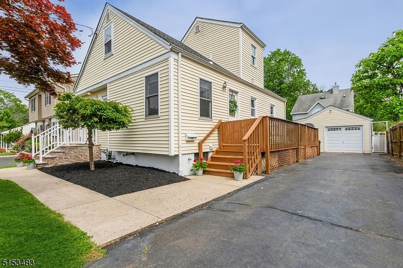 420 White Ave, Manville, NJ 08835 Zillow