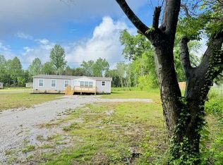 724 Old Cemetery Rd, Madisonville, TN 37354