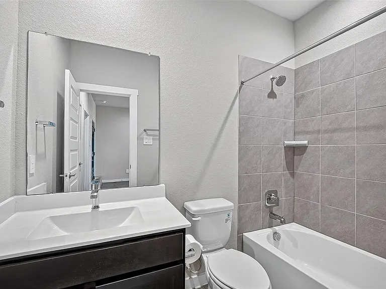 13126 Lago Acero Ln — Photo 6