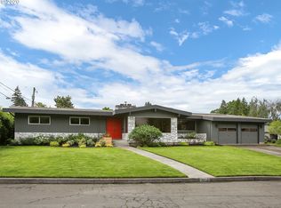 3412 SE Raymond St, Portland, OR 97202