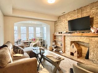 2652 N Harding Ave #1F, Chicago, IL 60647