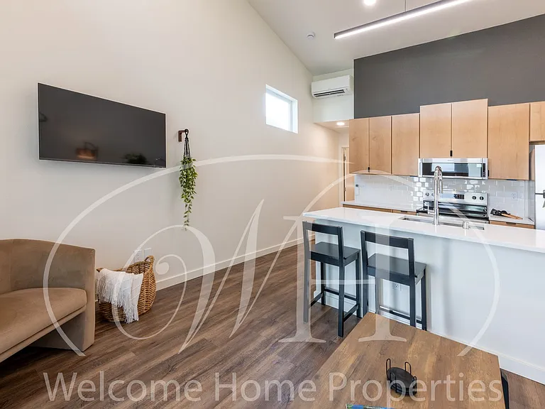 159 SE Sparrows Pl — Photo 44
